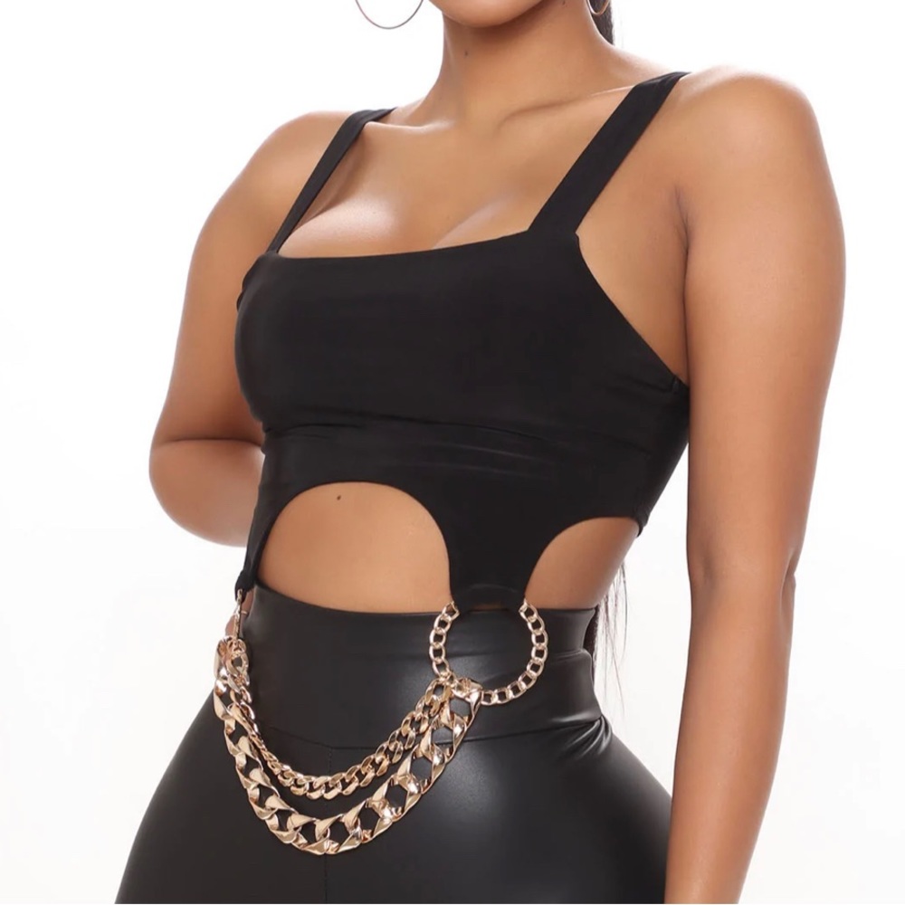 I’m a chain for you crop top